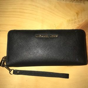 Black Michael Kors Wallet
